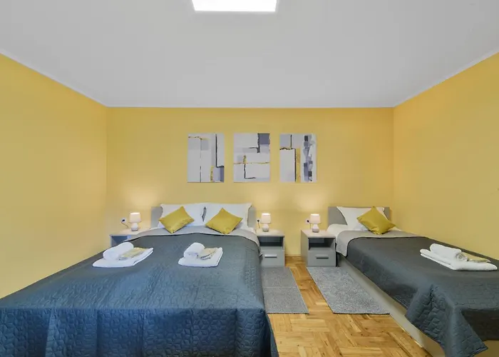 アパート Dumalux Garden *