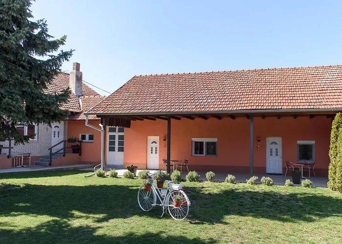 Dumalux Garden * スボティツァ